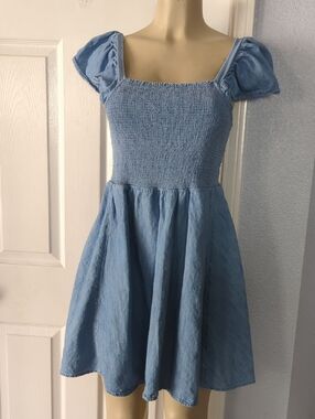 Old Navy Light Blue Smocked Puff Sleeve Mini Dress